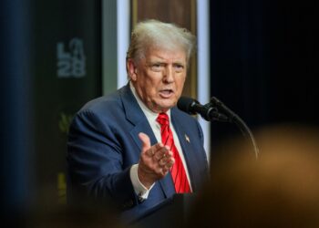 Trade, defence top agenda as Trump hosts S Korea prez