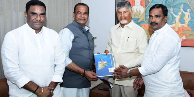 Komatireddy Venkata Reddy Invites CM