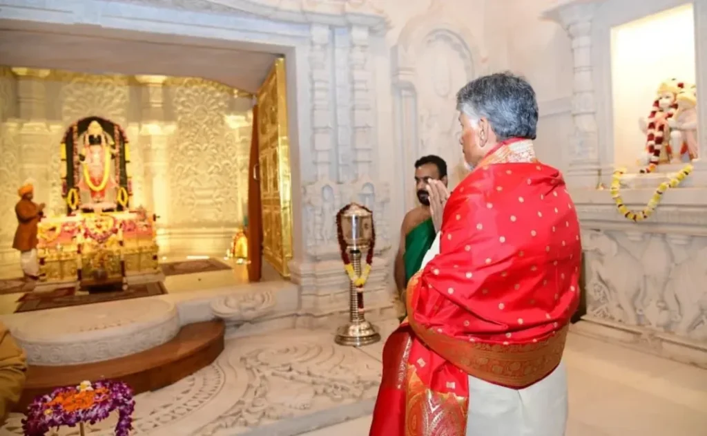 Chandrababu Naidu Visits Ayodhya Ram