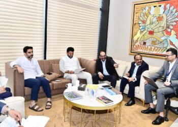 Lokesh meets GMR officials
