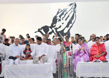 YS Jagan Attends Christmas 2025 Prayers in Pulivendula