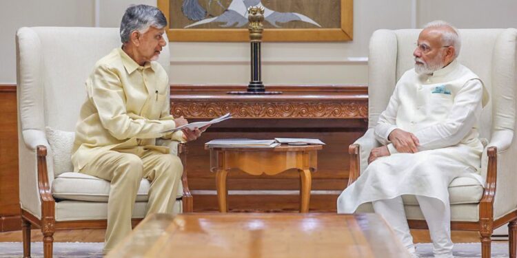 PM Modi Praises Narasapuram Lace Craft | Chandrababu Responds