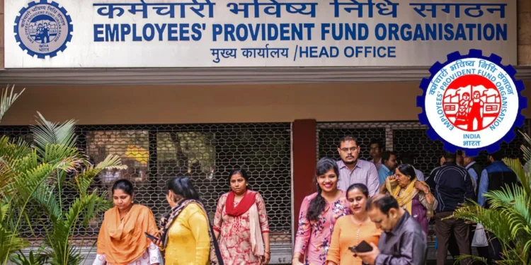 EPFO New Scheme 2025 offers PF benefits to employees without EPF accounts, ensuring social and financial security.