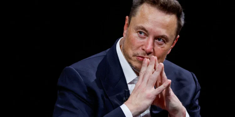 Elon Musk Makes History as World’s First $600 Billion Man