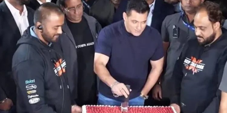 Salman Khan Celebrates 60th Birthday at Panvel Farmhouse