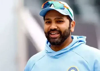 Rohit Sharma’s Vada Pav Moment Goes Viral in Vijay Hazare