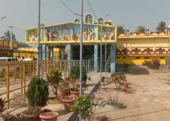 kasibugga temple theft shocks devotees as gold and silver ornaments worth ₹60 lakh are stolen from venkateswara swamy temple.