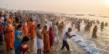 Know why mauni amavasya is observed, its spiritual meaning, holy bath benefits, and how it helps remove graha doshas.