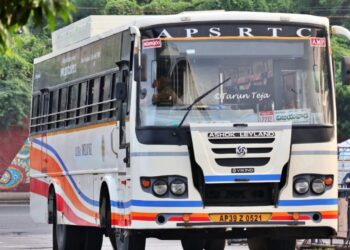 apsrtc rental buses may stop from 12th in ap as owners call strike demanding higher rent from rtc management.