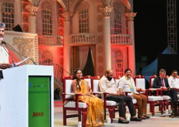 cm chandrababu naidu inaugurates amaravathi aavakaya