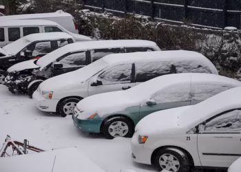 Heavy snowfall and emergency response during US snowstorm