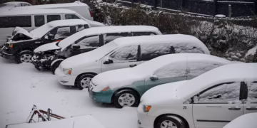 Heavy snowfall and emergency response during US snowstorm