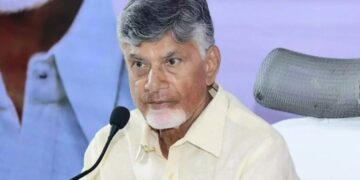 cm chandrababu naidu inaugurates saras mela 2026 in guntur, praises dwcra women and announces loans and welfare support.