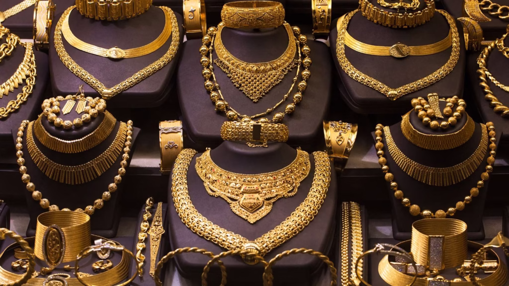 Gold Price Today: Gold Dips Slightly, Silver at ₹2.36 Lakh