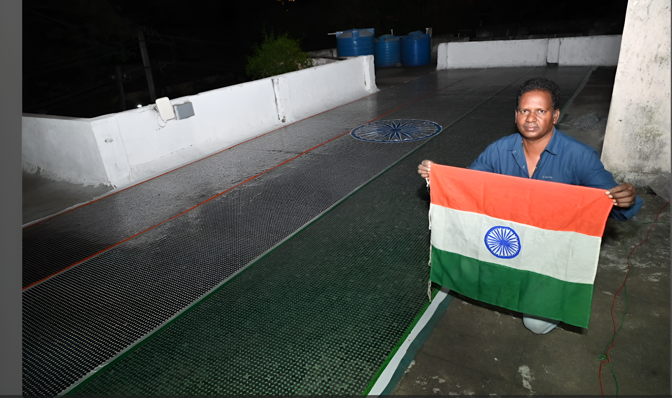 Tirupati head constable displaying national flag made with old coins