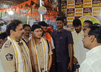 eluru police officials inspecting gangamma jatara arrangements