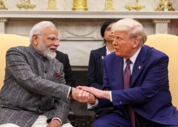 us commerce secretary claims india us trade deal stalled as pm modi refused to call donald trump, though revival is still possible