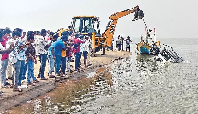 Tragedy at Antarvedi Beach: Man Dies as Car Plunges into Sea