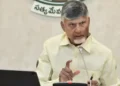 Chandrababu Naidu interacting with farmers during Kurnool visit
