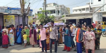 Korutla police stop funeral procession during campaign