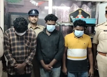Police seize Kovvur fake currency from arrested gang