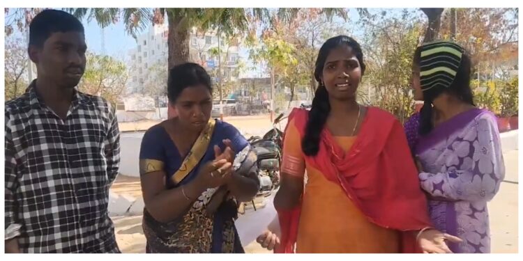 Temple crowd at Kummer Mallanna Jatra with authorities managing the situation