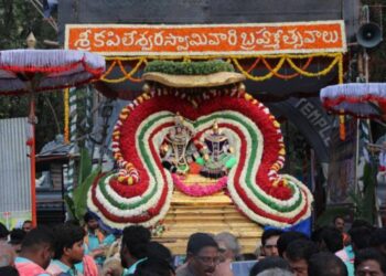 Devotees at Sri Kapileswara Swamy temple during Maha Shivaratri 2026