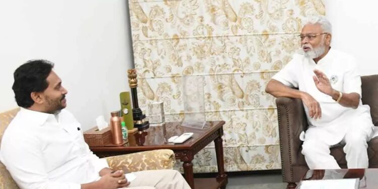 YS Jagan Mohan Reddy meeting Ambati Rambabu at Tadepalli residence