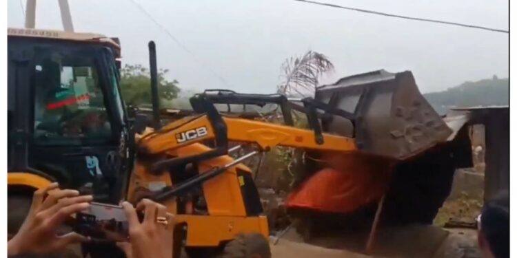 Authorities demolishing homes of poor families in Velugumatla, Khammam