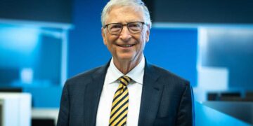 Amaravati road cleaning before Bill Gates visit