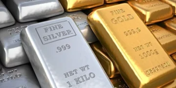 Gold and silver prices fall in bullion market
