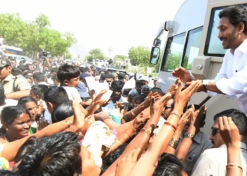 YS Jagan Mohan Reddy preparing for Vijayawada visitation tour