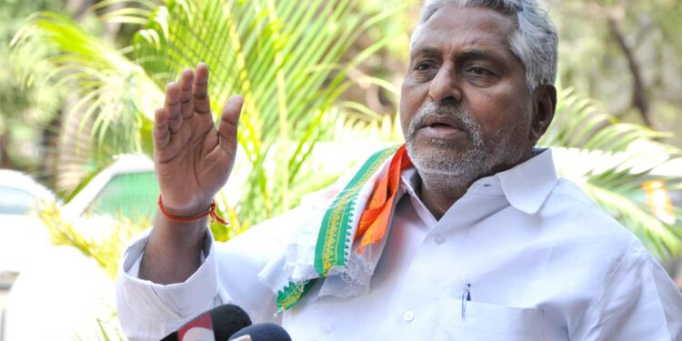 Congress leaders protest municipal ticket allocation in Jagtial