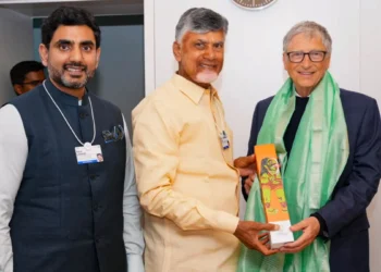 Bill Gates meeting Chandrababu Naidu in Amaravati Secretariat