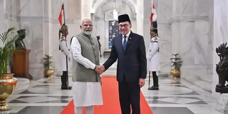 Prime Minister Narendra Modi meets Malaysian PM Anwar Ibrahim in Malaysia
