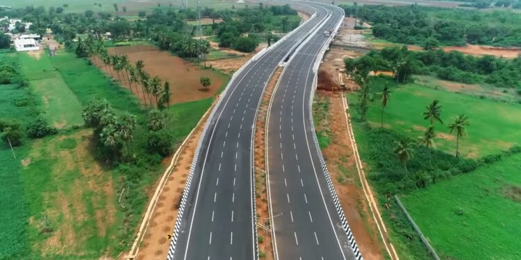 Vijayawada bypass traffic movement near Gollapudi and Highland Road