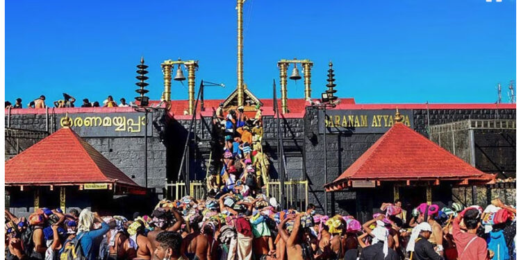 Women protesting outside Sabarimala Temple