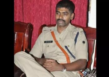 IPS officer Sunil Naik arrives at Guntur CCS police station for questioning in the Sunil Naik custodial torture case.