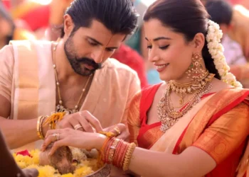 Vijay Deverakonda at Deverakonda Charitable Trust scholarship event